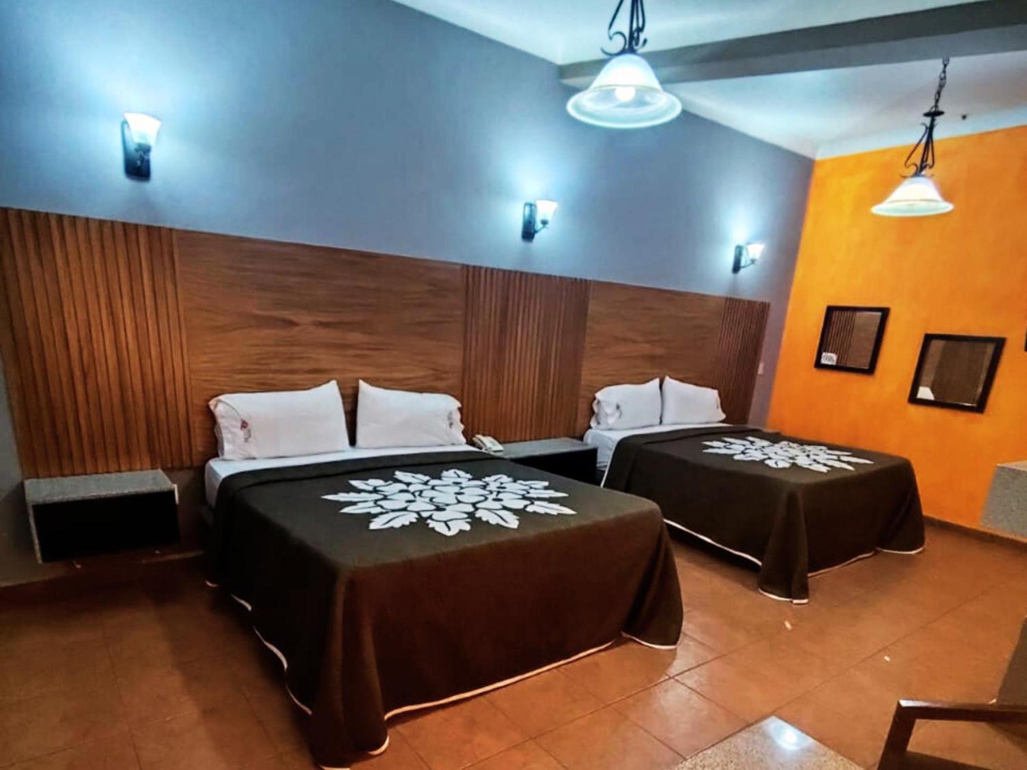 Hotel Aquiles Guadalajara Ruang foto