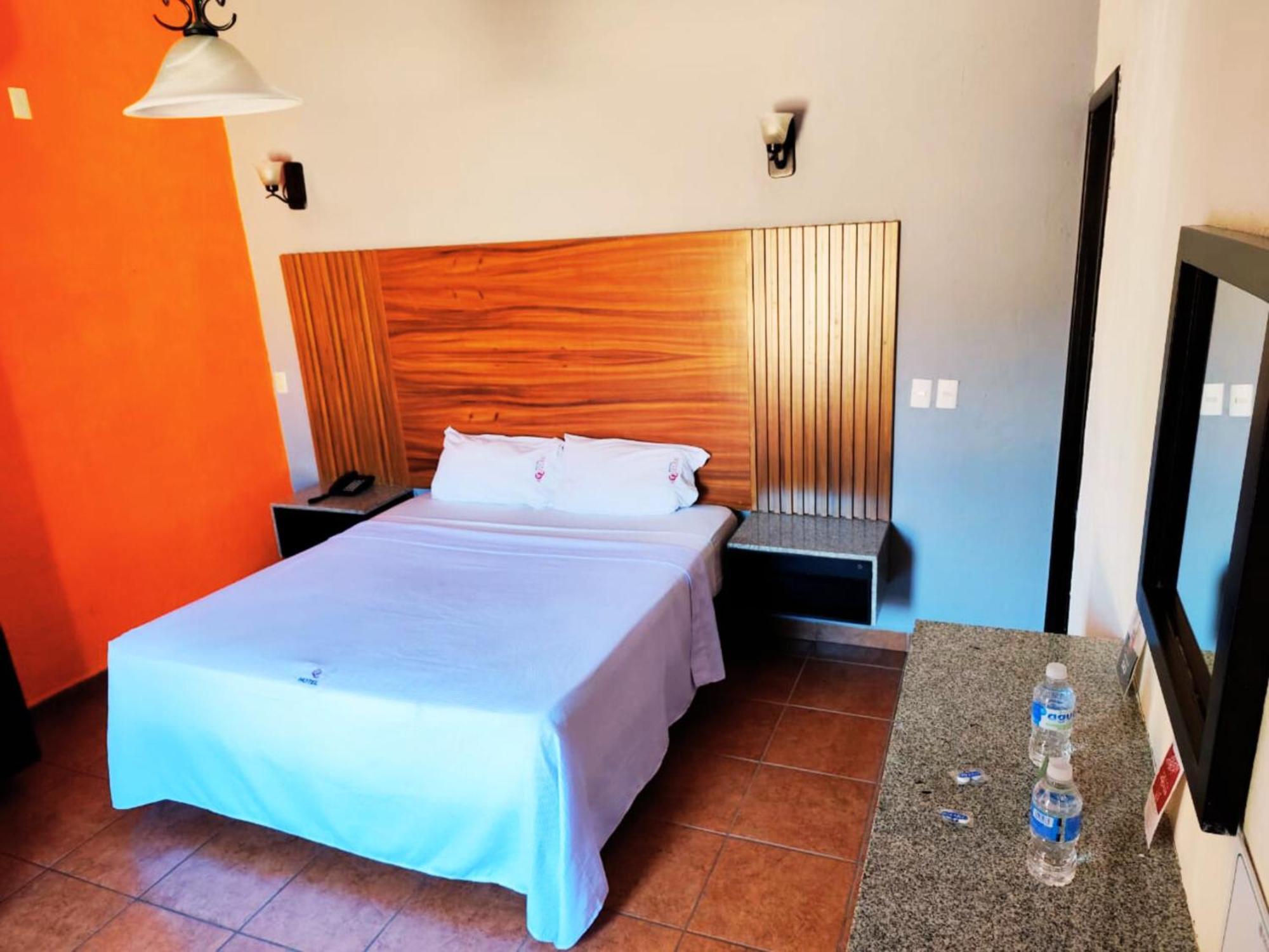 Hotel Aquiles Guadalajara Ruang foto